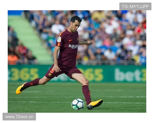 罗德里战术角色与比赛影响力：踢法是否过于保守？