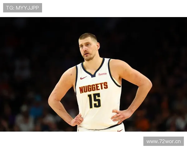 约基奇季后赛多次挡拆制造优势 拉开防守空间提升团队效率